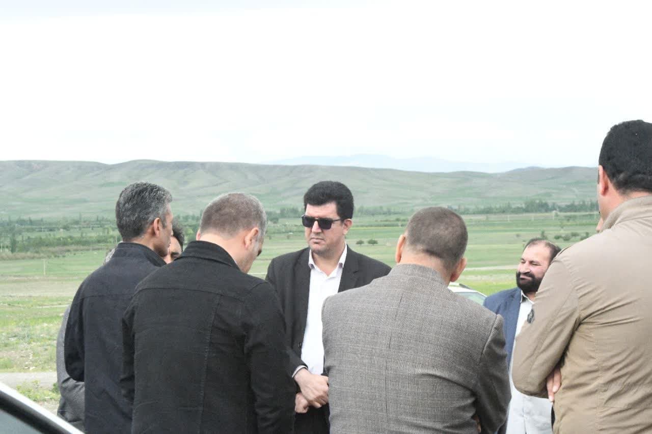 حضور فرماندار و اعضای شورای اداری در روستای دانابولاغ