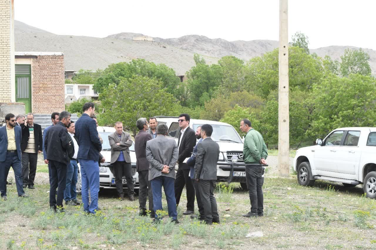 حضور فرماندار و اعضای شورای اداری در روستای دانابولاغ